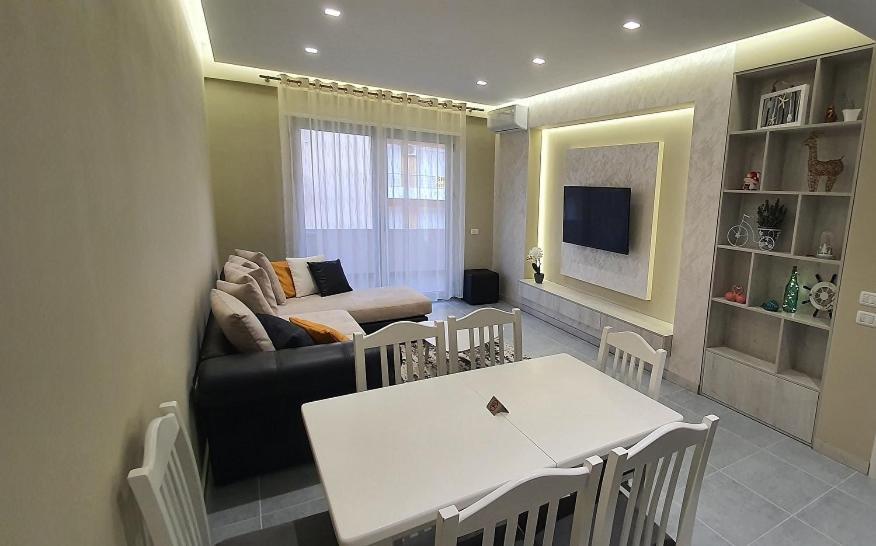 Deluxe apartment Vlorë Extérieur photo
